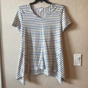 Coral Bay petite size Medium shirt longer in back